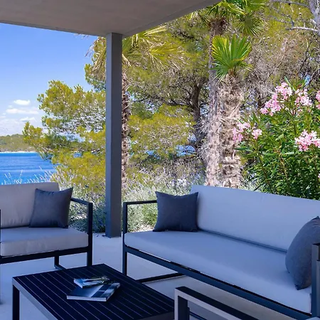 Eola Hvar Willa Jelsa (Hvar)